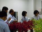 อบรมเชิงปฏิบัติการ “การใช้สารยับยั้งการทำงานของเอทิลีนในไม้ดอกไม้ประดับ” ระหว่างวันที่ 15-16 สิงหาคม 2554