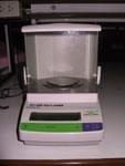 Analytical Electronic Balance (3 digits) - external calibrate