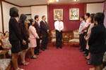 ผู้อำนวยการศูนย์ฯ พร้อมพนักงาน เข้าเยี่ยมคารวะและสวัสดีปีใหม่ อธิการบดี มหาวิทยาลัยเชียงใหม่