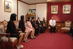 ผู้อำนวยการศูนย์ฯ พร้อมพนักงาน เข้าเยี่ยมคารวะและสวัสดีปีใหม่ อธิการบดี มหาวิทยาลัยเชียงใหม่
